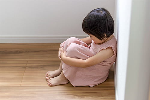 育児放棄をする配偶者と離婚したい！ 必要な準備や親権の注意点